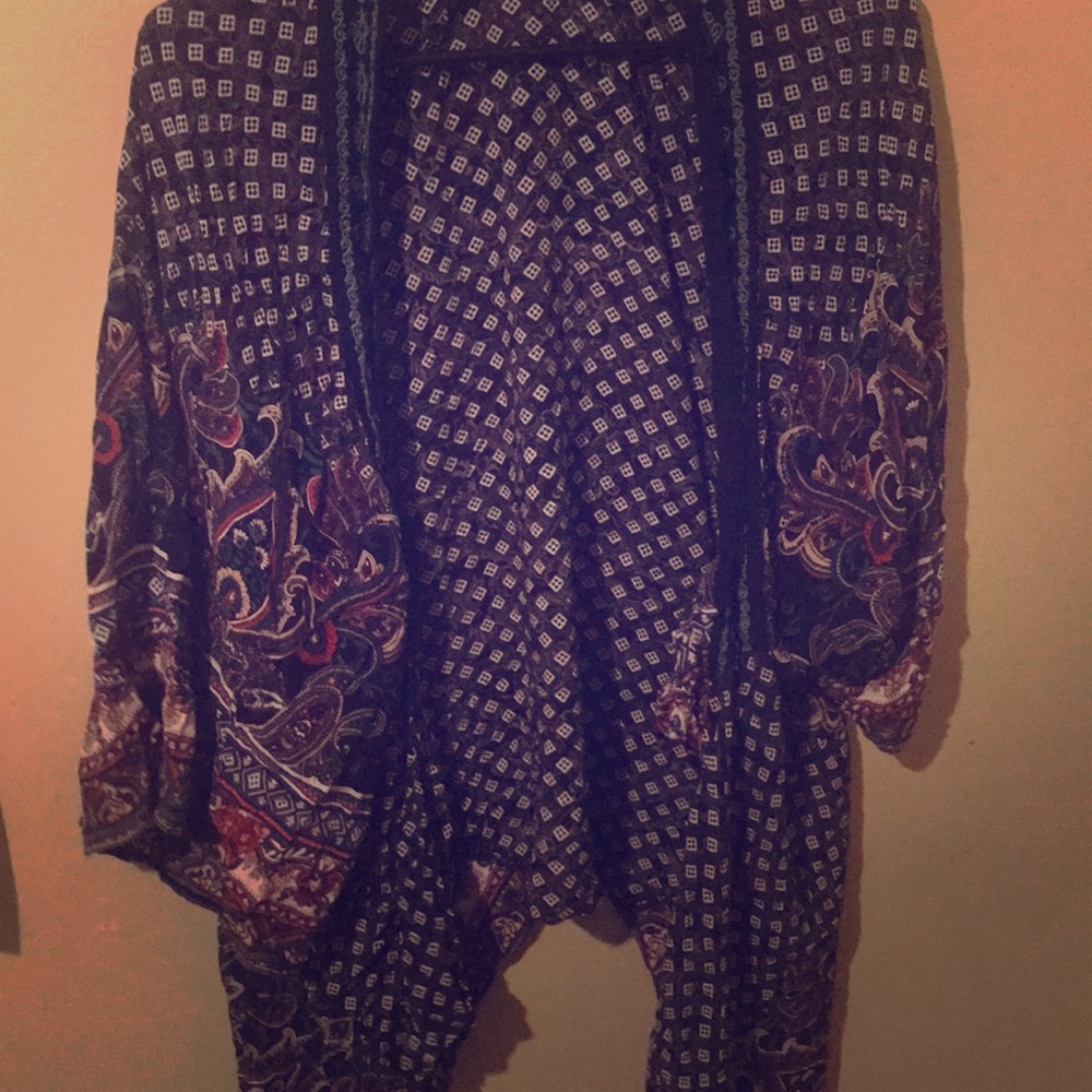 Patterned Kimono Shawl